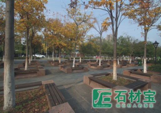 广场坐凳