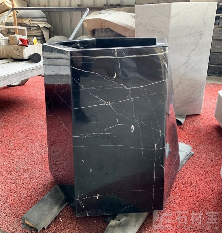 黑白根花盆