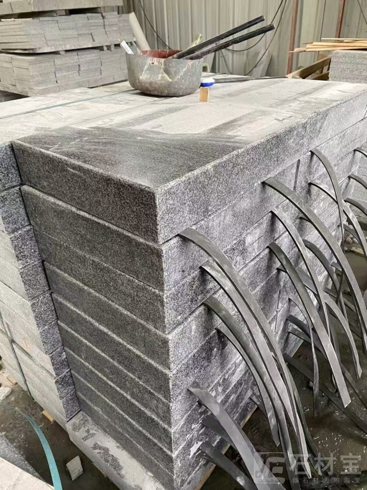 中国小蓝宝路沿石