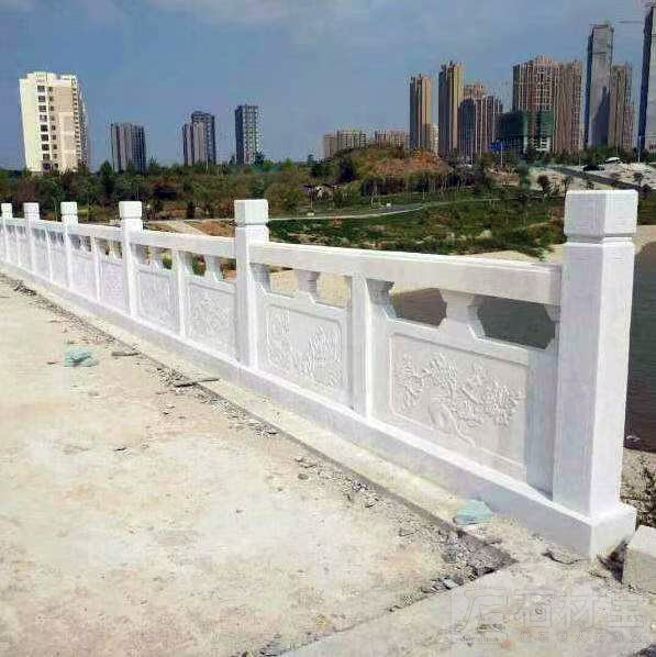 栏杆