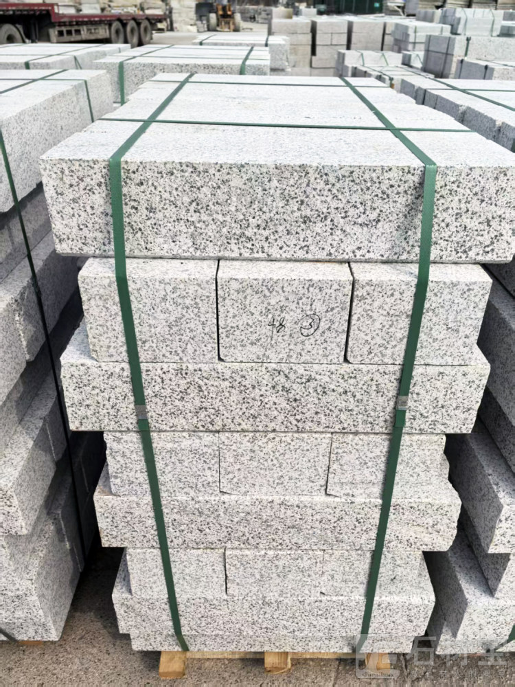 路沿石