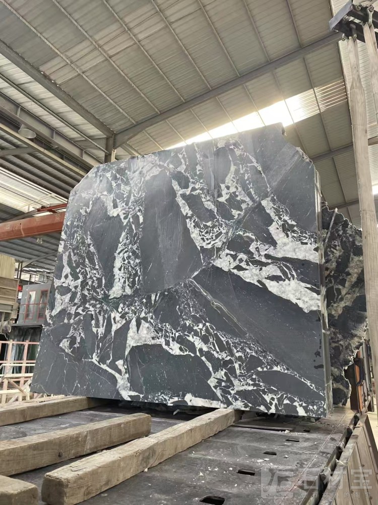 宝格丽水晶