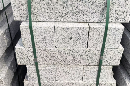 路沿石