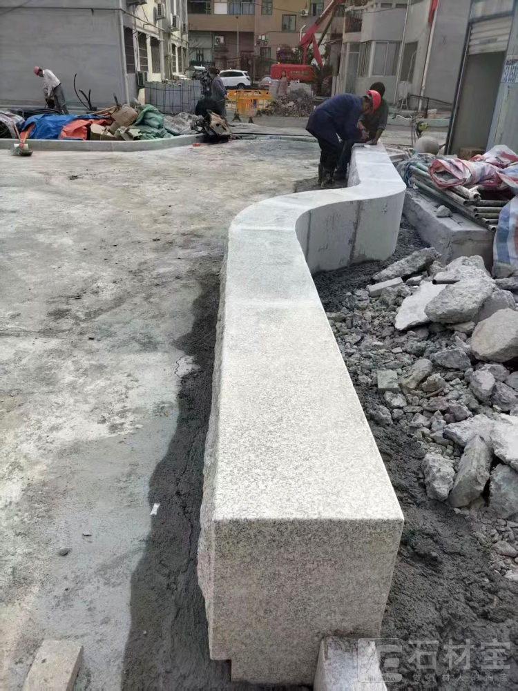 路沿石