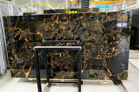 雅典黑金花