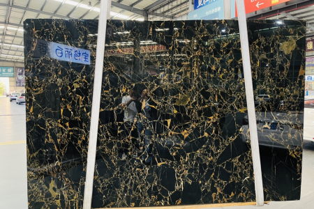 雅典黑金花