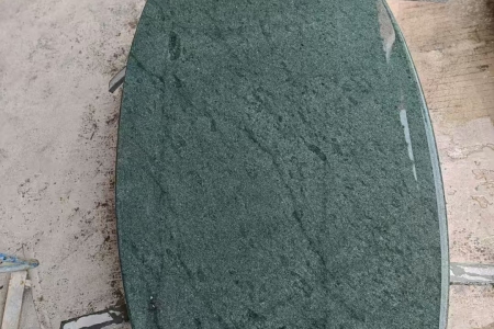 青石桌