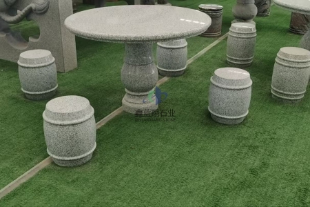 石桌椅