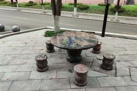 石桌椅