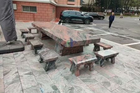 石桌椅
