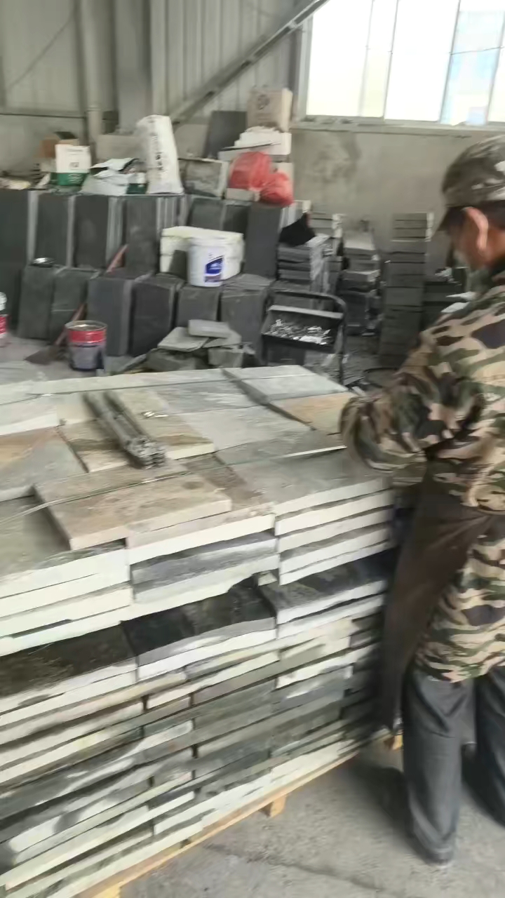 青石板厂家直销本公司经营各种青石板自然面机切面哑光面荔枝面蘑菇石