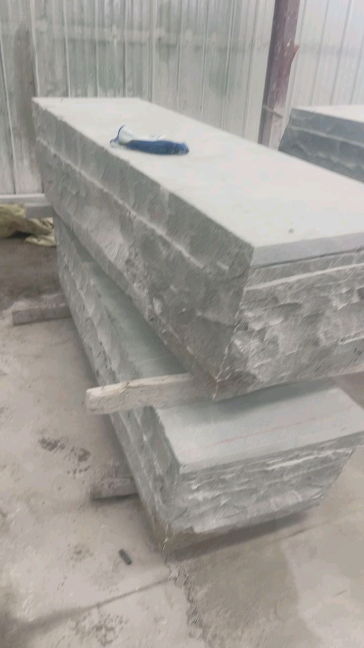 麻城贤昌石业异型石材加工厂主要对外五轴圆弧加工双面圆弧路沿绳锯加工雕刻
