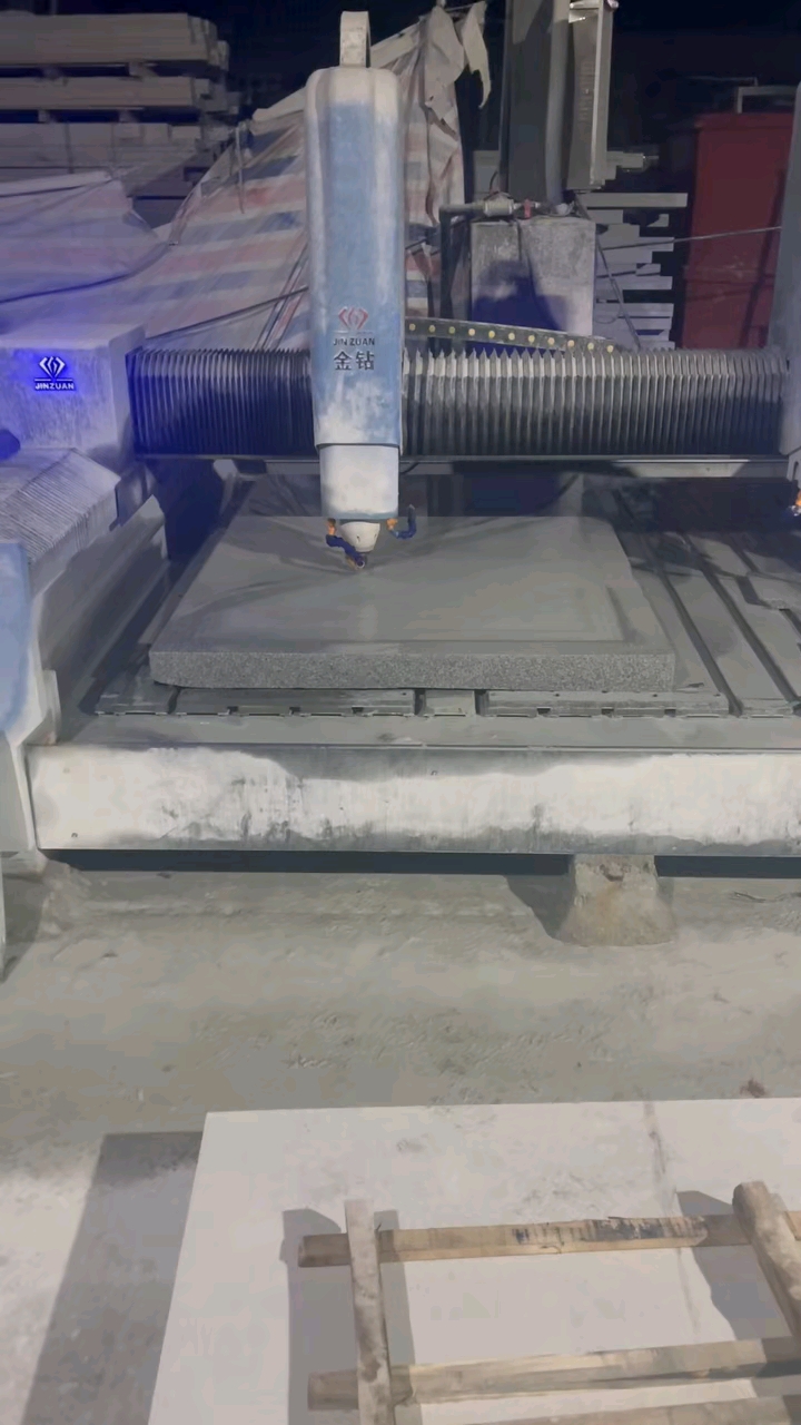 麻城贤昌石业异型石材加工厂主要对外五轴圆弧加工双面圆弧路沿绳锯加工雕刻