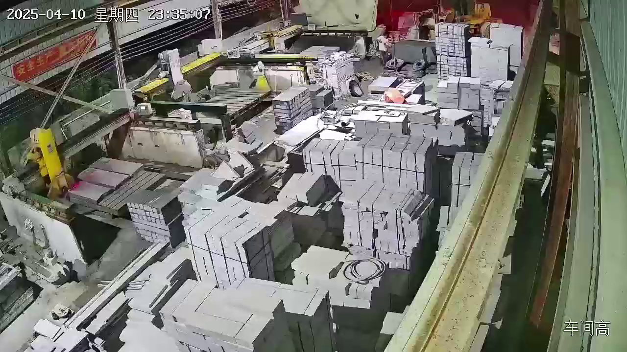 二厂师傅辛苦了昨晚加班到天亮赶进度