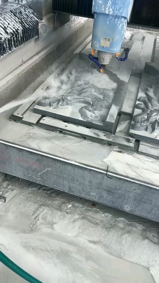 麻城贤昌石业异型石材加工厂主要对外五轴圆弧加工双面圆弧路沿绳锯加工雕刻