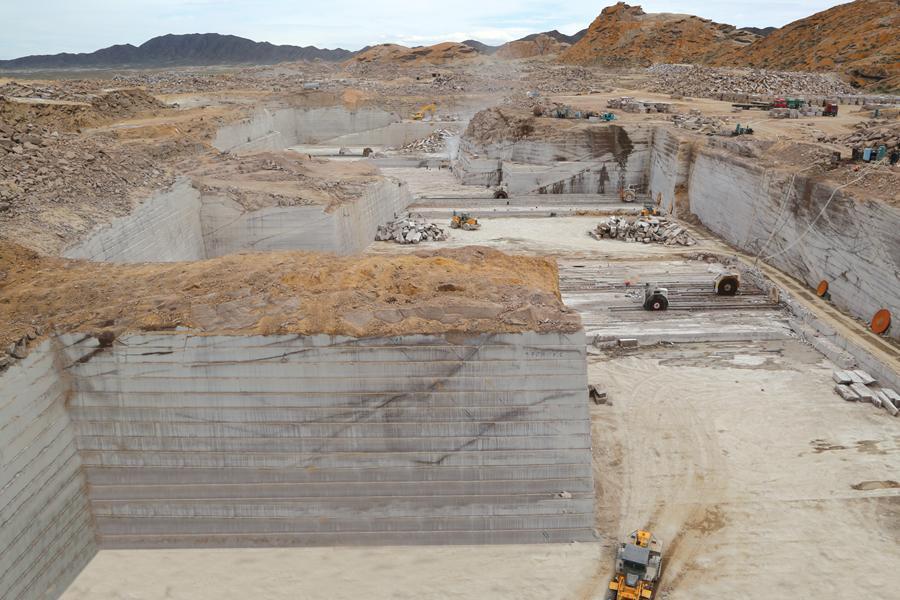 新疆青河县宏磊石材有限责任公司