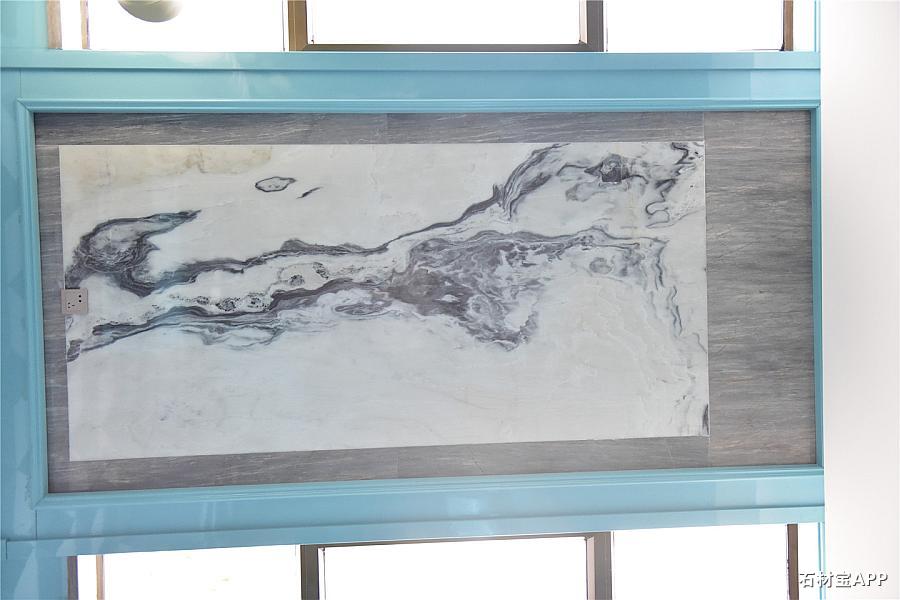 温商贷大楼二楼办公室墙面拼花(金丝银灰、丝绸白)