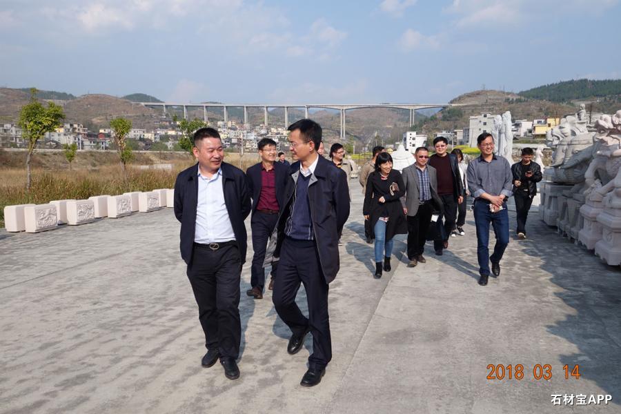 省国防工会主席等领导视察