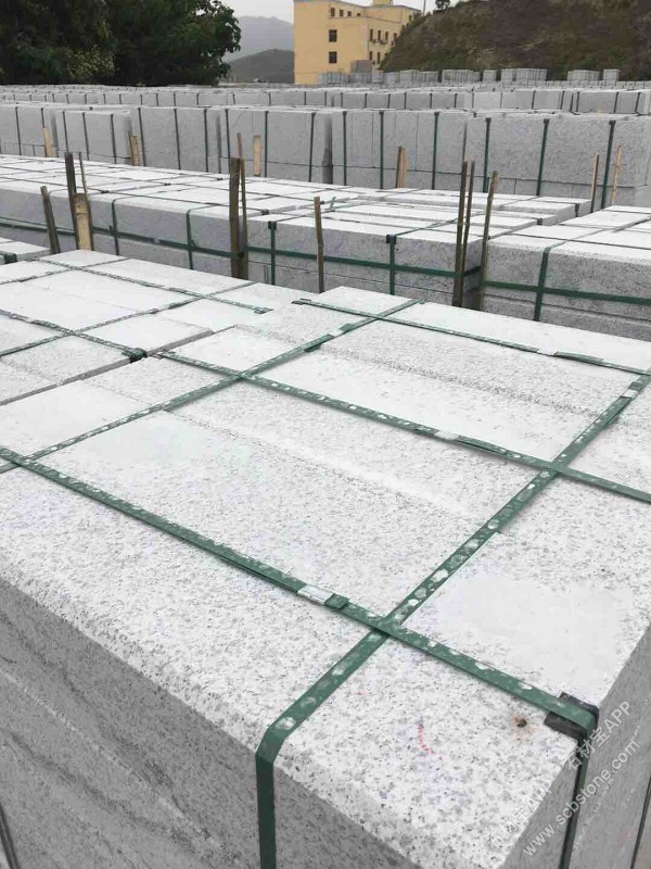 随州白麻路岩石