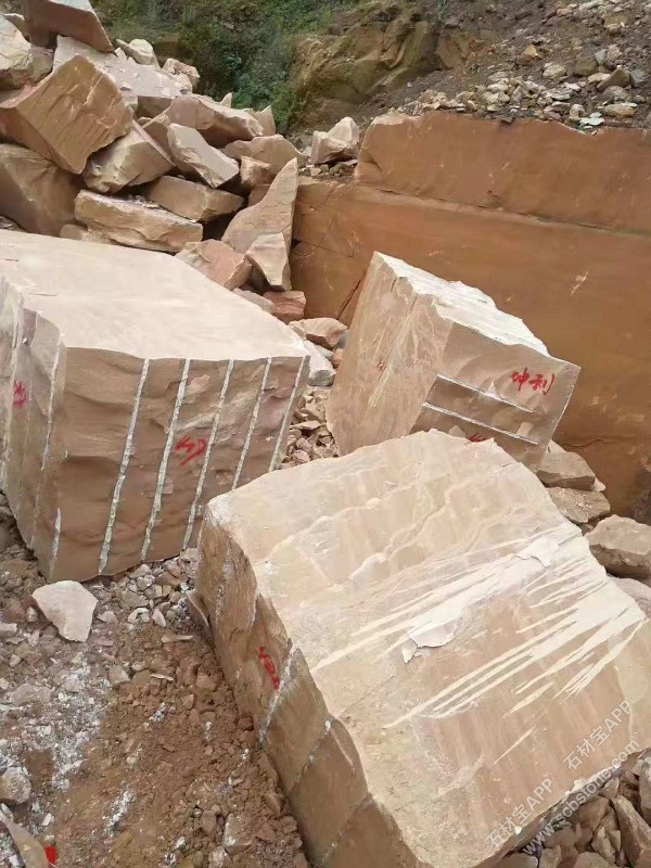 榉木纹砂岩荒料