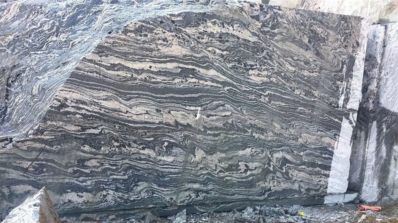 浪淘沙矿山一角