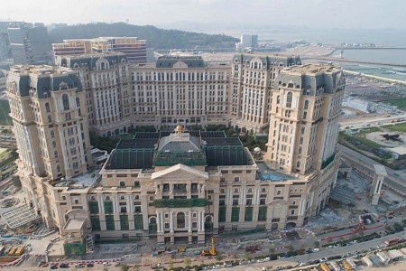 上葡京大型旋转楼梯