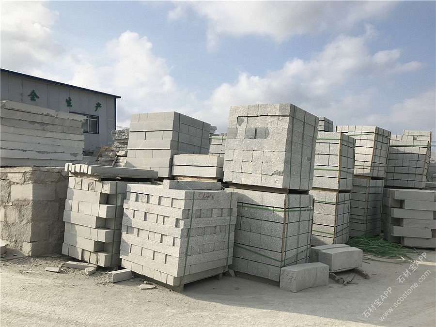 荒料堆场(润玉)