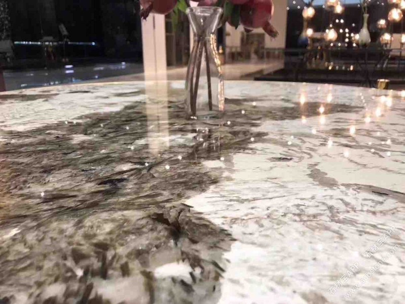 雪山银狐（台面）