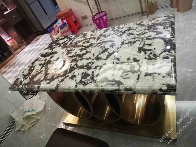 雪山银狐（台面）