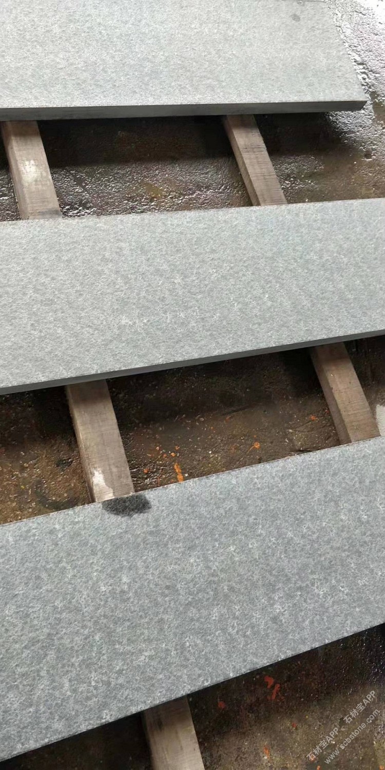 越南黑火烧成品展示