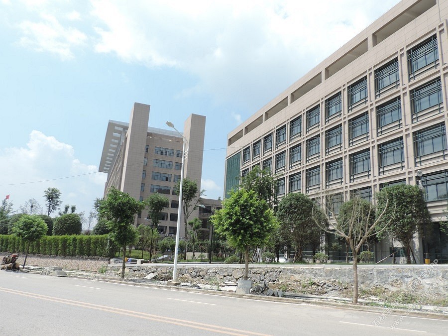 县委办公大楼案例