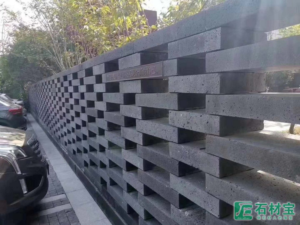 黑洞石围墙案例