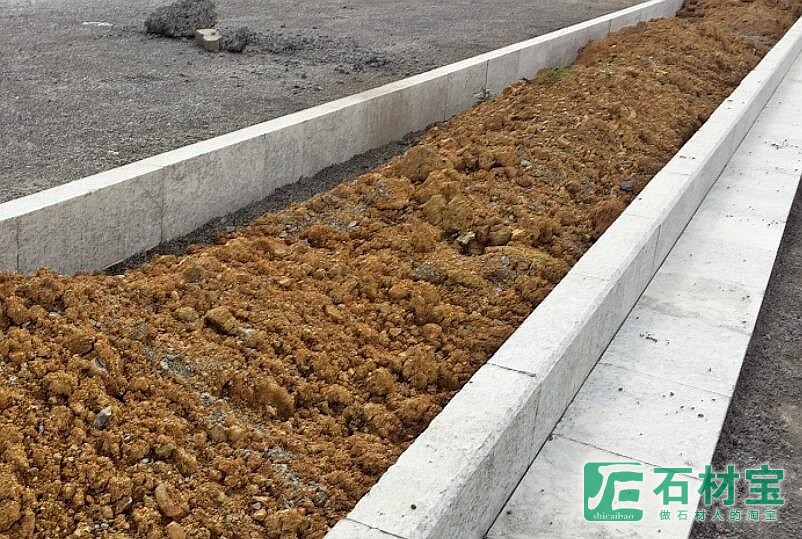 655芝麻灰路牙石