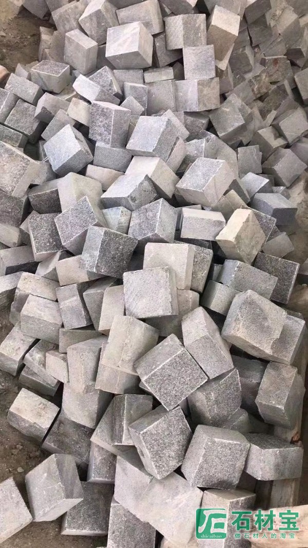 芝麻黑自然面小方块