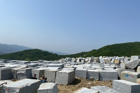 荒料堆场