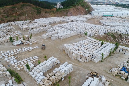 荒料堆场