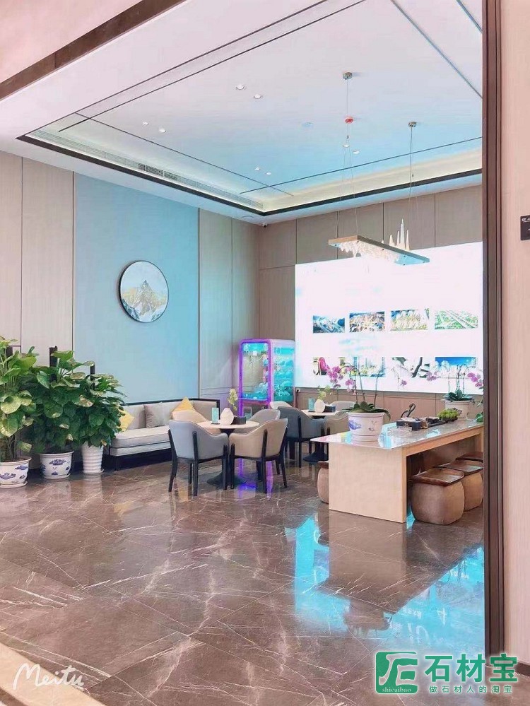 四川交投-西昌星月湖畔售楼部竣工