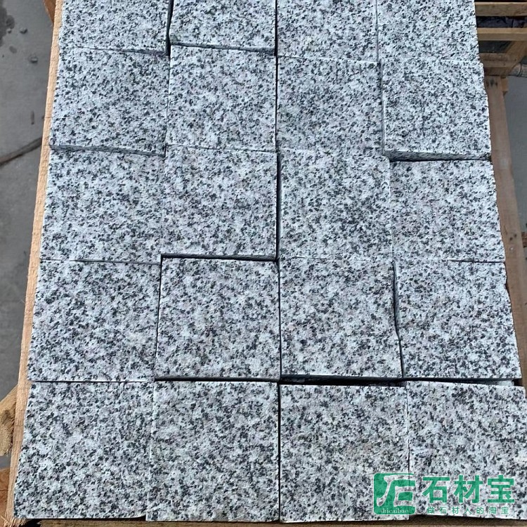 芝麻灰小方块自然面