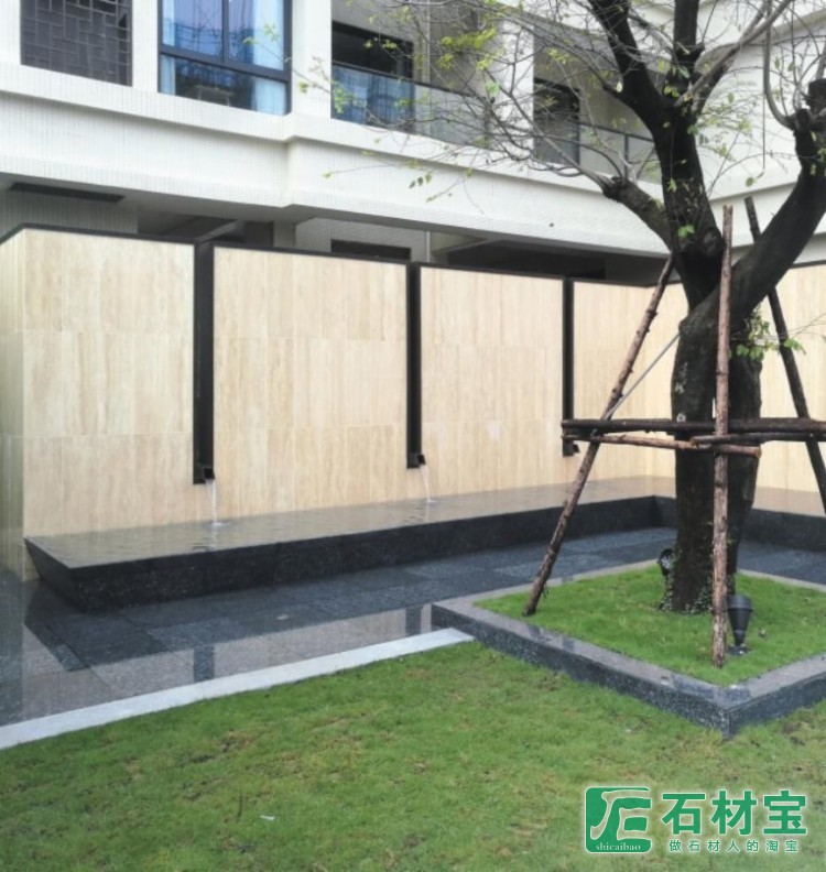 黄木纹高档小区幕墙应用