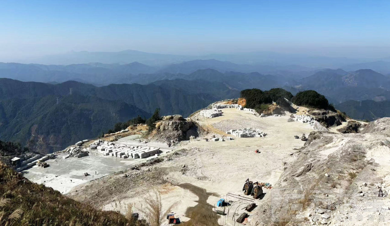 广西珍珠花矿区一、二号平台