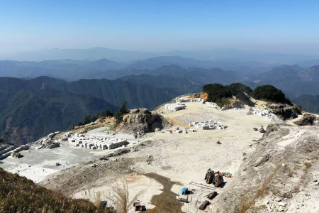 广西珍珠花矿区一、二号平台