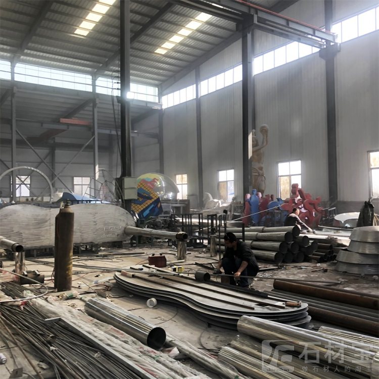 金属不锈钢雕塑加工车间