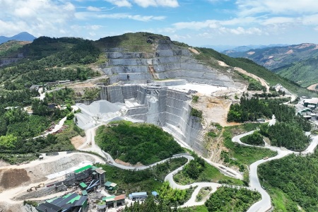 矿山资源