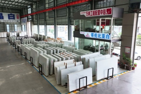 万典白石城1号门 门口第一家｛磊盛石业｝