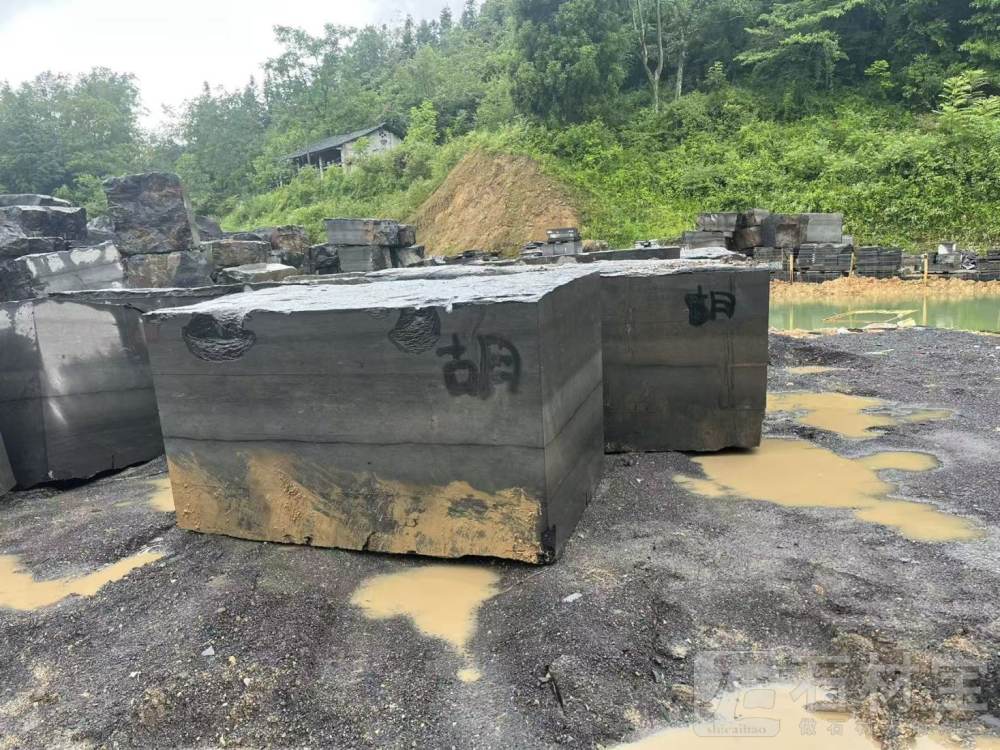 荒料堆场