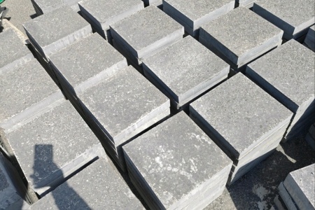 蒙古黑300*300*30和200*600*30火烧面库存