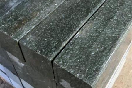 新矿芝麻黑路沿石