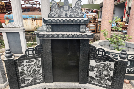 柬埔寨黑墓碑
