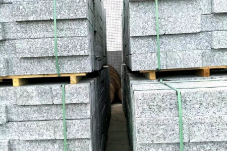 芝麻灰荔枝面火烧面路沿石