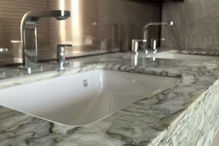 宝格丽翡翠案例